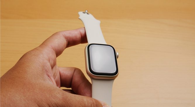 How to Remove Apple Watch Band