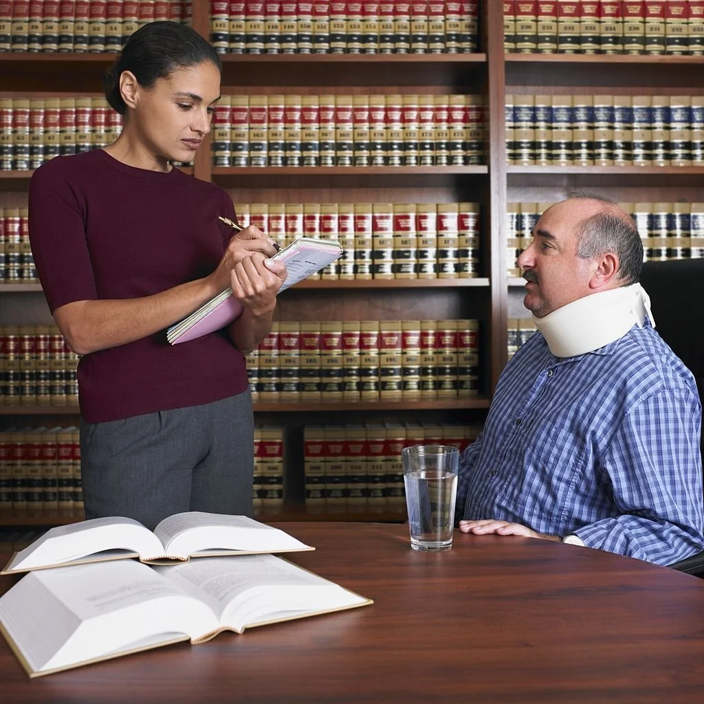 tips for choosing an injury lawyer