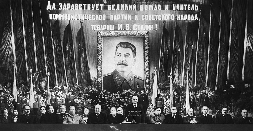 How Tall Was Stalin: Unveiling Stalin’s Height