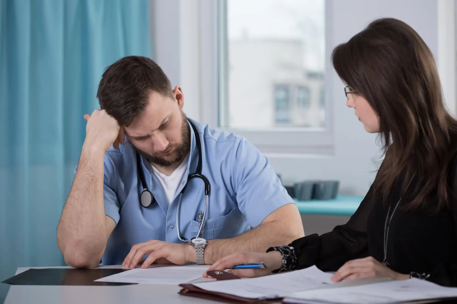 Understanding the Reasons to Sue a Doctor When Medical Negligence Calls for Legal Action