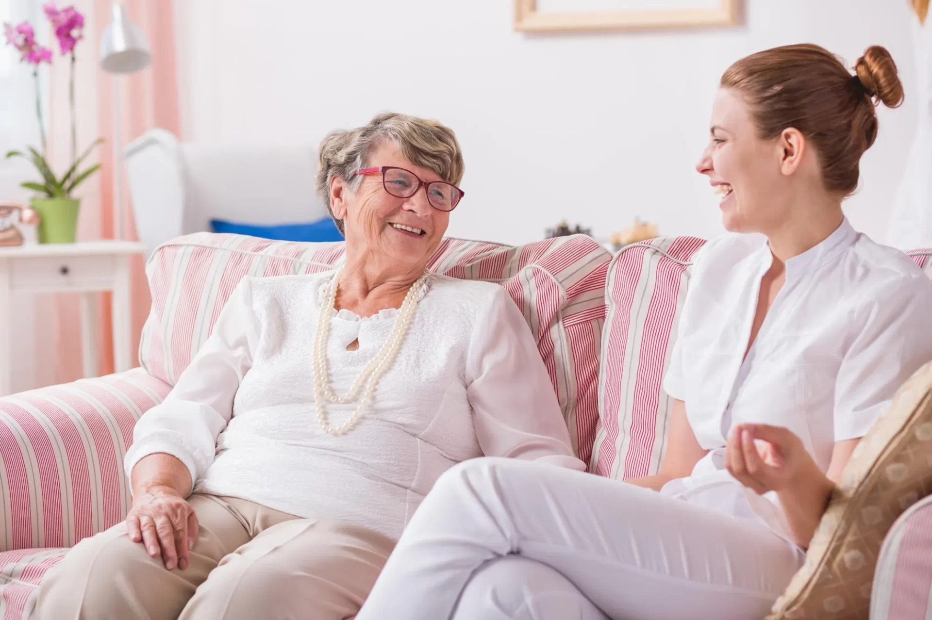 Cost Comparison: Assisted Living vs Memory Care for Senior Care Affordability