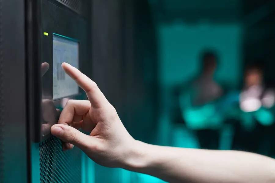 Exploring the Features of Card-Operated Digital Locker Systems